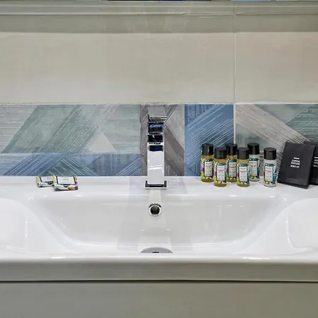 Petra Luxury לינה וארוחת בוקר 4*